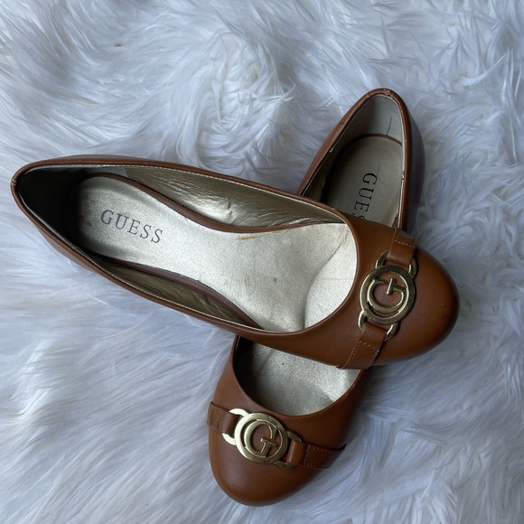 Guess flats - Picture 3 of 9